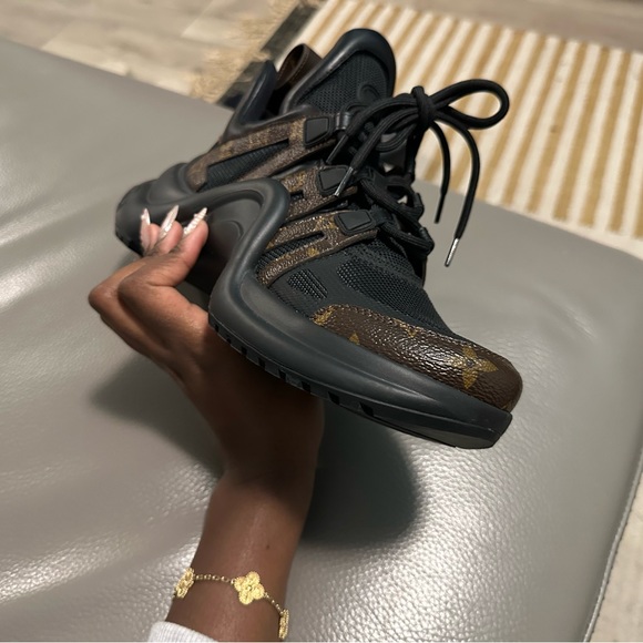 Louis Vuitton Archlight Sneaker - Picture 15 of 16